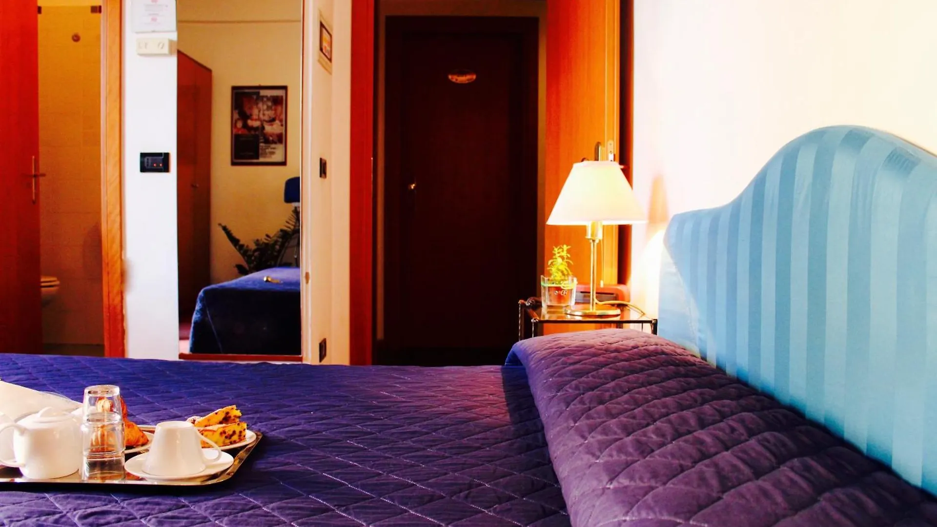 Arcangelo Roof Hotel contacts